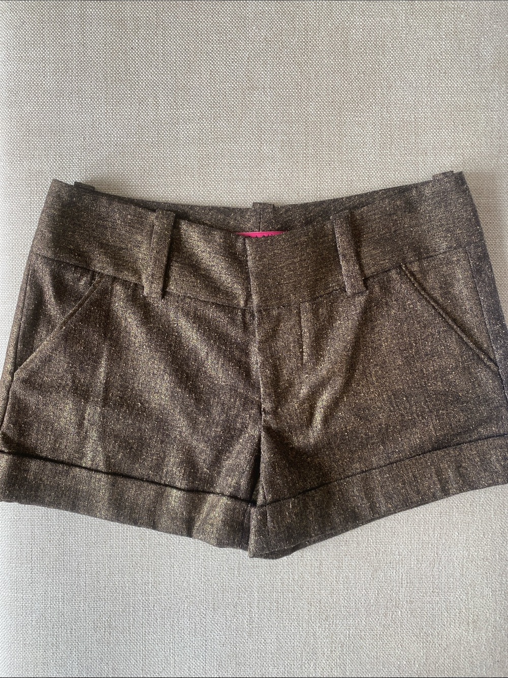 Alice + Olivia Gold Flecked Women's Tailored Evening Shorts Size 2